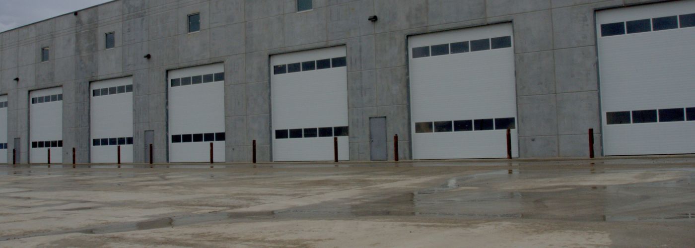 Popular Types of Commercial Garage Door Panels