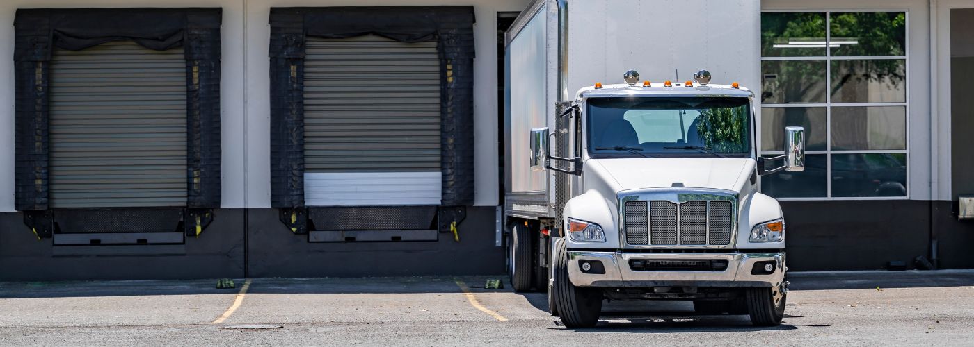 Key Differences Between Hydraulic, Mechanical, and Air-Powered Dock Levelers